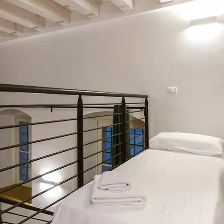 Wifi E Parcheggio In Centro A 아파트 트리에스테