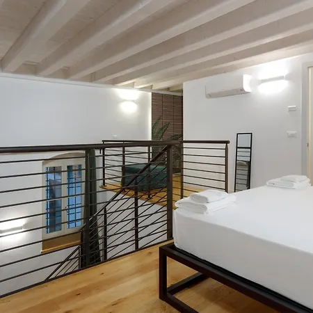 Διαμέρισμα Wifi E Parcheggio In Centro A *