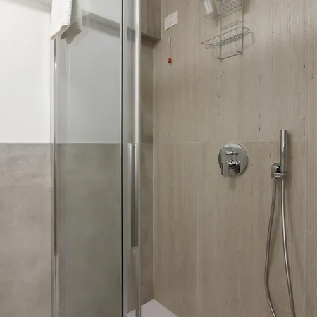 Lägenhet Wifi E Parcheggio In Centro A Trieste