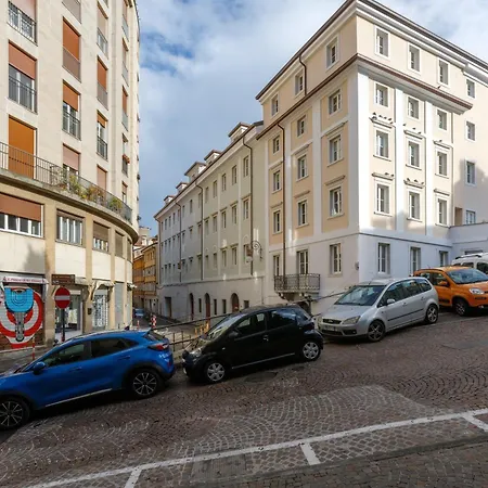 Wifi E Parcheggio In Centro A Διαμέρισμα